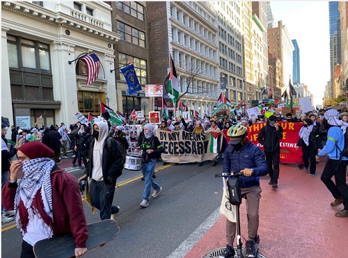 写真　ニューヨーク市内での抗議活動（ジェトロ撮影）