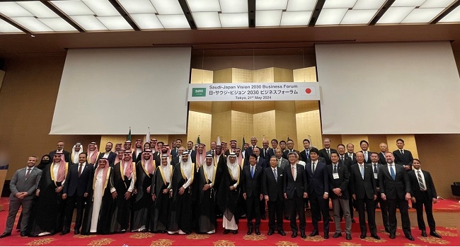 写真　MoU締結企業・団体などの集合写真（ジェトロ撮影）