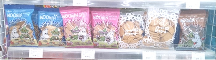 写真　紅旗連鎖で販売されている北陸製菓のビスケット（ジェトロ撮影）