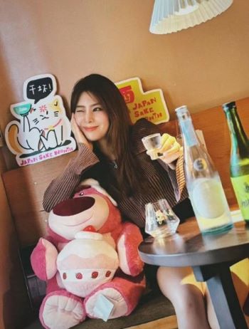 写真　イベント体験の様子をSNSに投稿（ジェトロ撮影）