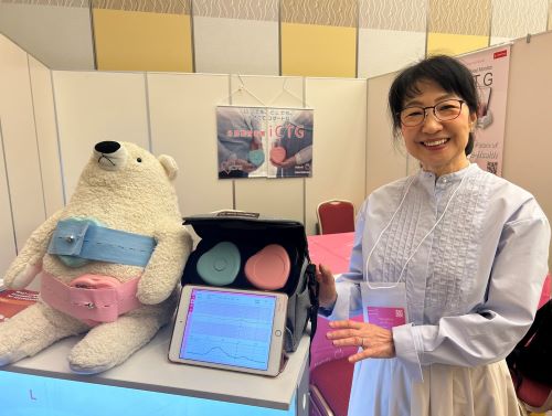 写真　iCTGを紹介するメロディ・インターナショナルの尾形優子CEO（ジェトロ撮影）