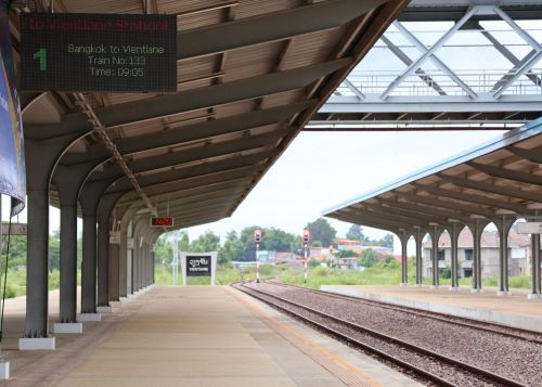 写真　ラオスのカムサワート駅（ジェトロ撮影）