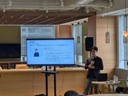 写真　池田氏の講演（ジェトロ撮影）