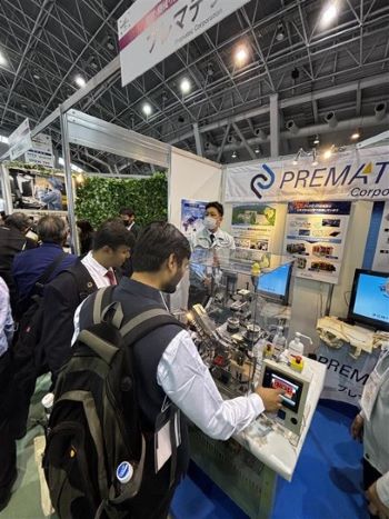 写真　インド視察団がブースを訪問（ジェトロ撮影）