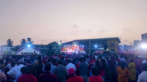写真　選挙前にコロンボ近郊で開催されたNPPの集会（ジェトロ撮影）