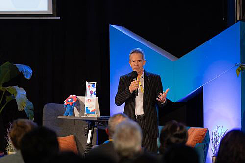 写真　ザイダー博士による基調講演（Asia Berlin Forum提供）