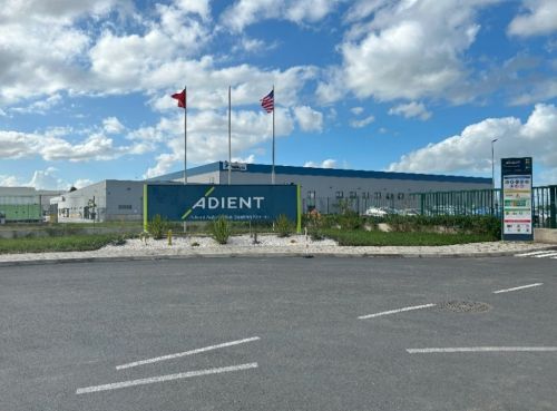 写真　ケニトラのADIENT工場（ジェトロ撮影）