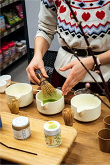 写真　抹茶のテイスティングイベント（ワインビューロ提供）