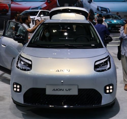 写真　前回から販売を伸ばした広州汽車のAION（ジェトロ撮影）