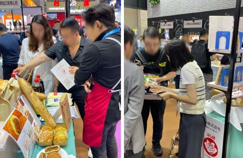 写真　（左）展示台のサンプルをバイヤーに説明、（右）バイヤーとの商談（ともにジェトロ撮影）