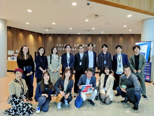 写真　プログラム参加者の施設訪問（ジェトロ撮影）