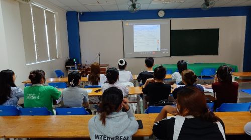 写真　オンラインによる企業説明会（ジェトロ撮影）