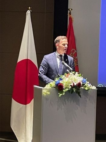 写真　マリ第1副首相兼財務相のスピーチ（ジェトロ撮影）