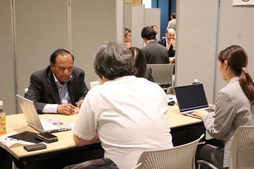 写真　Osaka Biotech & Pharma Networking Event 2025での商談会（ジェトロ撮影）