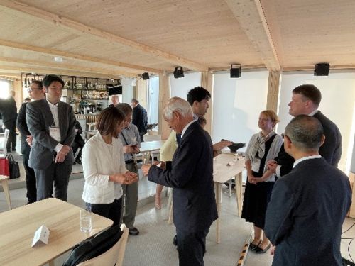 写真　セミナー後のネットワーキング交流会の様子（ジェトロ撮影）