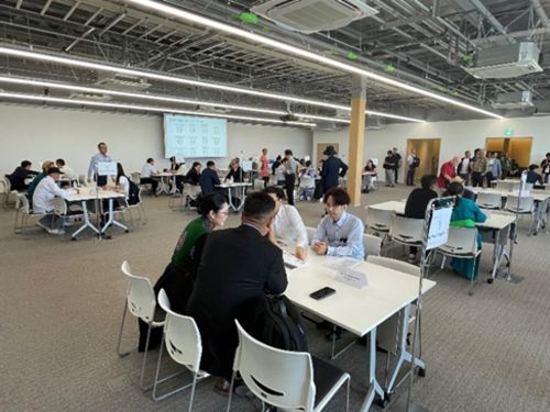 写真　ビジネス交流会（ジェトロ撮影）