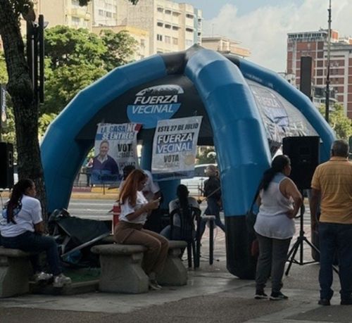 写真　チャカオ市内での選挙キャンペーン（ジェトロ撮影）