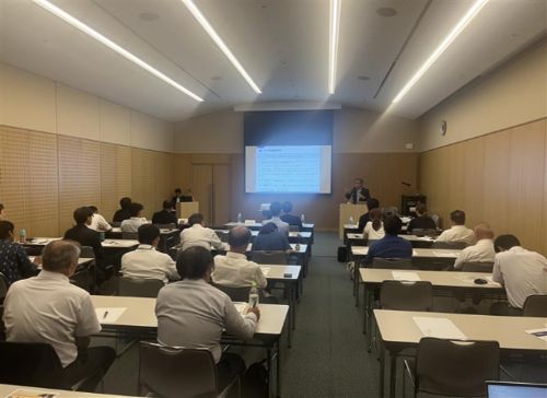 写真　講演の様子（ジェトロ撮影）