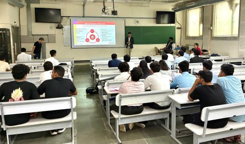 写真　31日の企業との交流会（ジェトロ撮影）