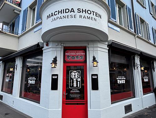 写真　町田商店アルビスリーダーブラッツ店（町田商店提供）