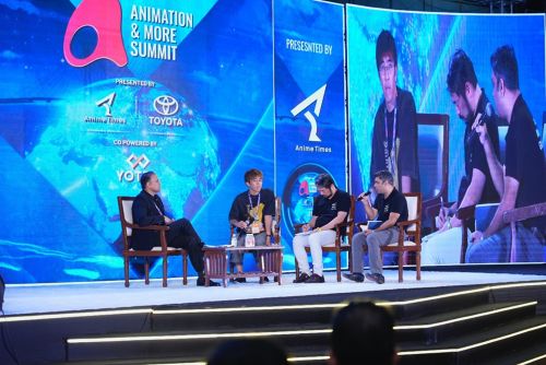 写真　荒木哲郎氏（左から2番目）が特別ゲストとして登壇（ジェトロ撮影）