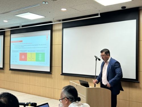 写真　Spoor & Fisher法律事務所によるアフリカ講演の様子（ジェトロ撮影）