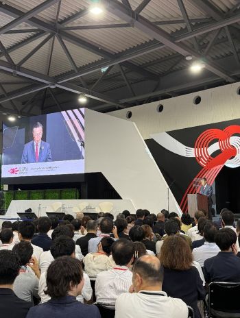 写真　開会あいさつをするジェトロ石黒理事長（ジェトロ撮影）
