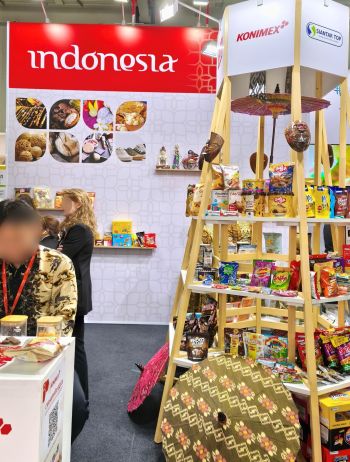 写真　インドネシアのパビリオンでは水産加工品やコーヒー飲料などを扱う6社が出展（ジェトロ撮影）