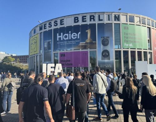 写真　IFAの会場であるメッセ・ベルリンの入り口（ジェトロ撮影）