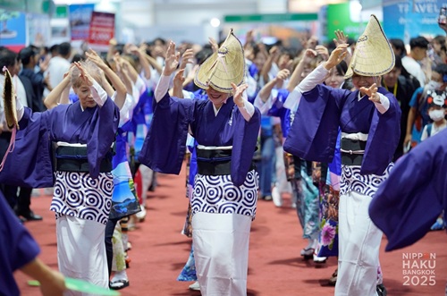 写真　阿波踊りイベントの様子（バンコク日本博提供）