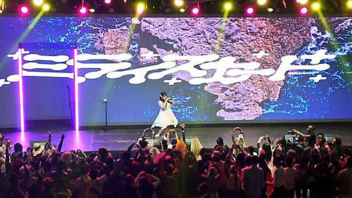 写真　ミライスカート⁺の公演（ミライスカート⁺提供）