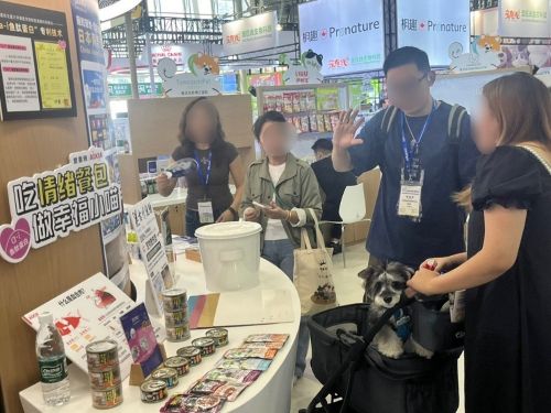 写真　CJS広報ブースの様子（ジェトロ撮影）