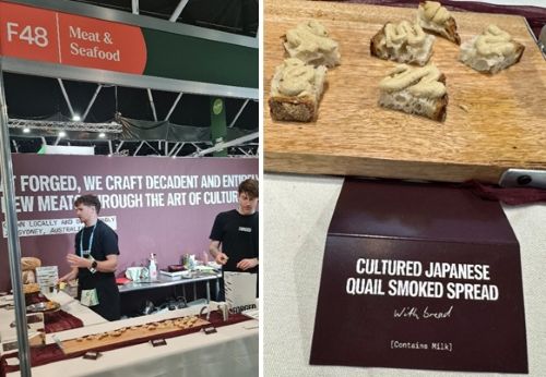 写真　（左）Vow社の出展ブース、（右）Vow社が開発した日本ウズラ使用商品の試食品（ともにジェトロ撮影）