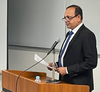 写真　スピーチするムハンマド・ダウド・アリ大使（ジェトロ撮影）