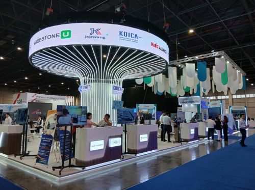 写真　韓国国際協力団（KOICA）が前年に続いて設置した韓国パビリオン（ジェトロ撮影）