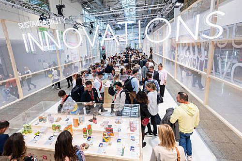 写真　イノベーティブな商品を展示（Koelnmesse/Anuga/Oliver Wachenfeld撮影）
