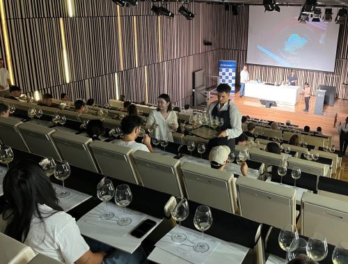 写真　BCCでの昆布だし講座の様子（ジェトロ撮影）