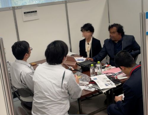 写真　商談ブースの様子（ジェトロ撮影）