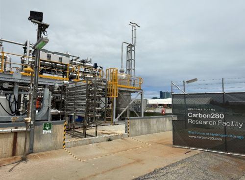 写真　Carbon280のパイロットプラント（ジェトロ撮影）