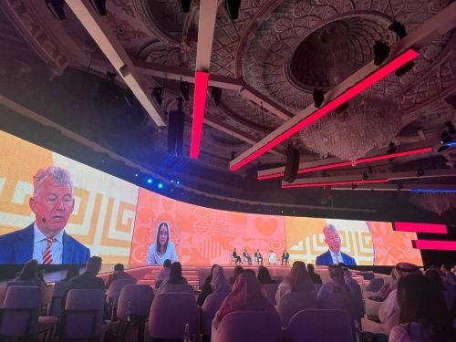 写真　パネルディスカッションの様子（ジェトロ撮影）