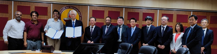 写真　富山大学とIITMの覚書締結式典の様子（ジェトロ撮影）