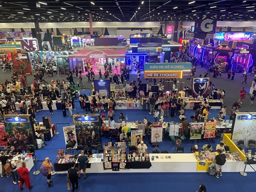 写真　来場者や出展者で混み合うCCXP会場（ジェトロ撮影）