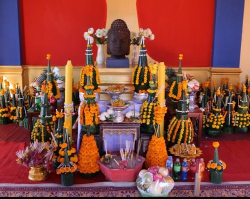 写真　安置された仏頭（ジェトロ撮影）