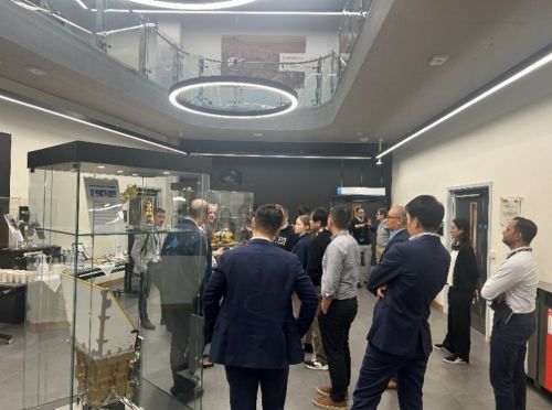 写真　英国におけるクラスター訪問の様子（ジェトロ撮影）