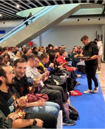 写真　和牛の試食（ジェトロ撮影）