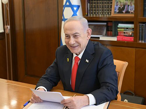 写真　ソマリランド大統領とオンライン会談をするネタニヤフ首相（イスラエル政府報道局提供）