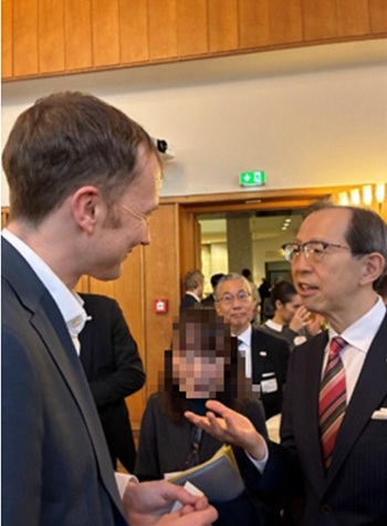 写真　内堀知事による意見交換（ジェトロ撮影）