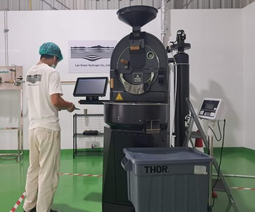 写真　LGHの実証試験用の小型水素焙煎機（ジェトロ撮影）