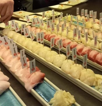 写真　日本産水産物を使用した握り寿司（ジェトロ撮影）