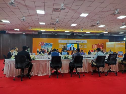 写真　サミットの様子（ジェトロ撮影）